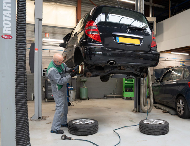 Mercedes benz servicepunt